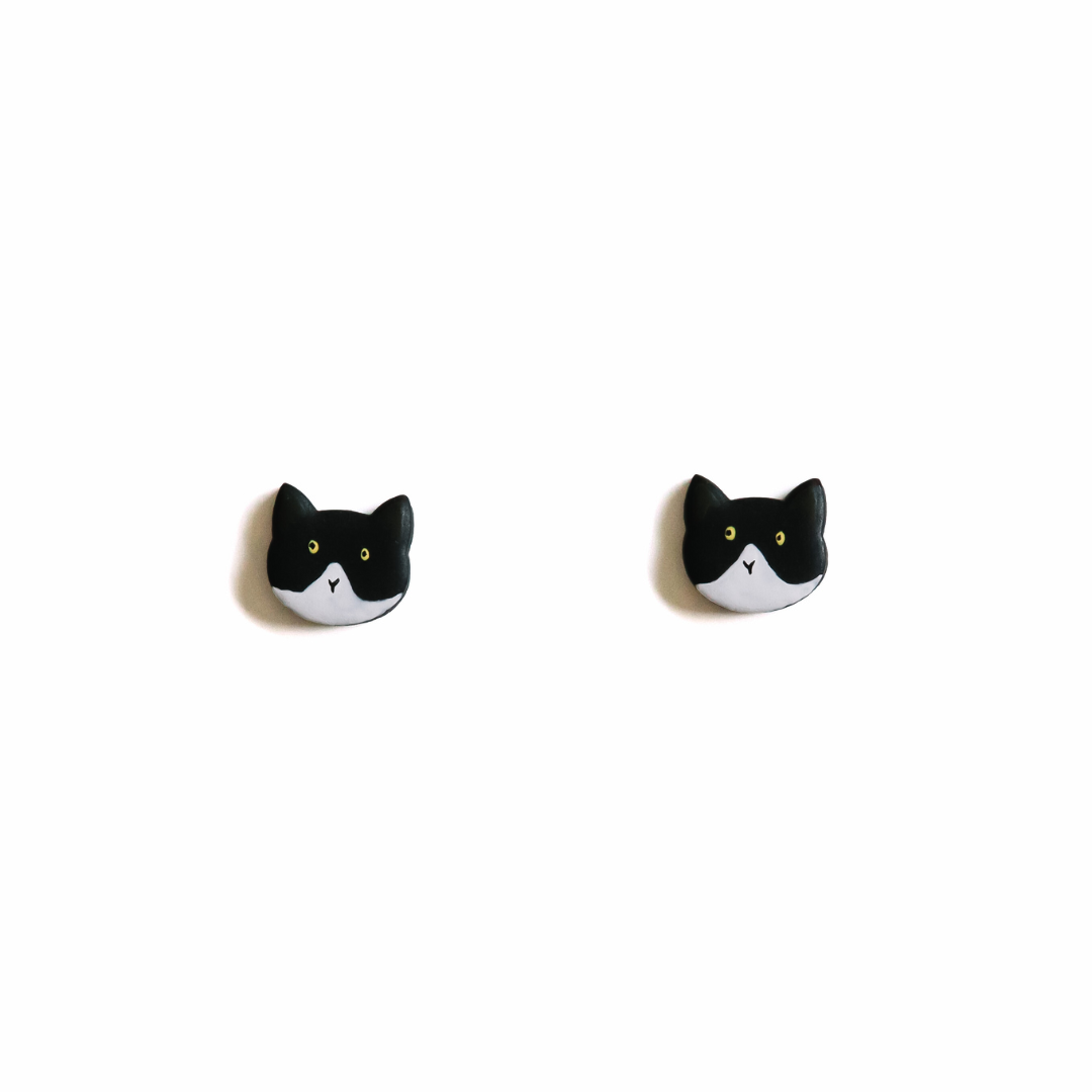Cattitude - tuxedo kat - grote oorknopjes